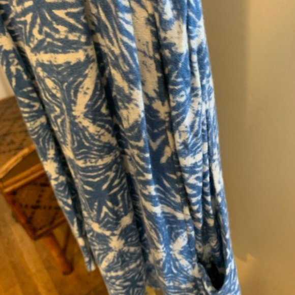 RVCA TRIANGLE PRINTED ROMPER - Picture 3 of 7